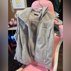 Columbia vest